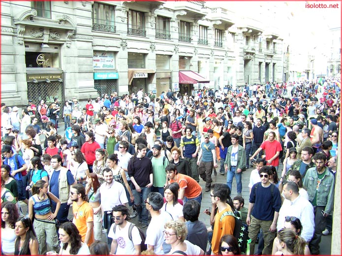 Milano, mayday